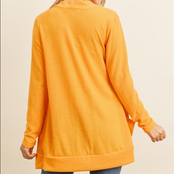 🍁🍂🍁 NWOT Super Soft Mustard Cardigan 🍁🍂🍁 - Picture 3 of 3